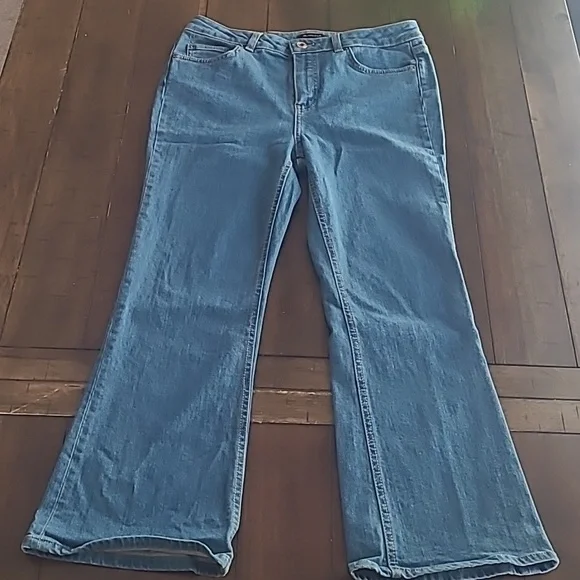 Massimo Dutti Bootcut Medium Wash Jeans size 6 - Picture 1 of 7
